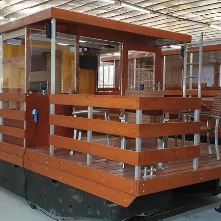 Botel Sportboothafen Eggesin
