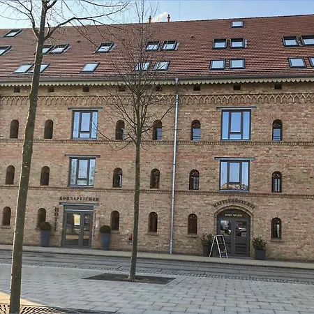 Sportboothafen Eggesin Botel Neuruppin